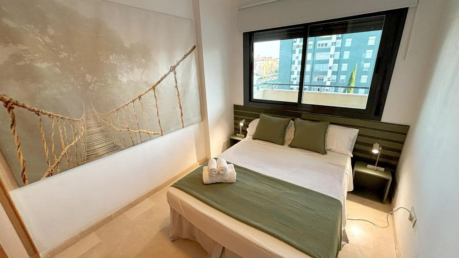 Evans Realty Bf Parking & Piscina & Terraza Fuengirola Appartement