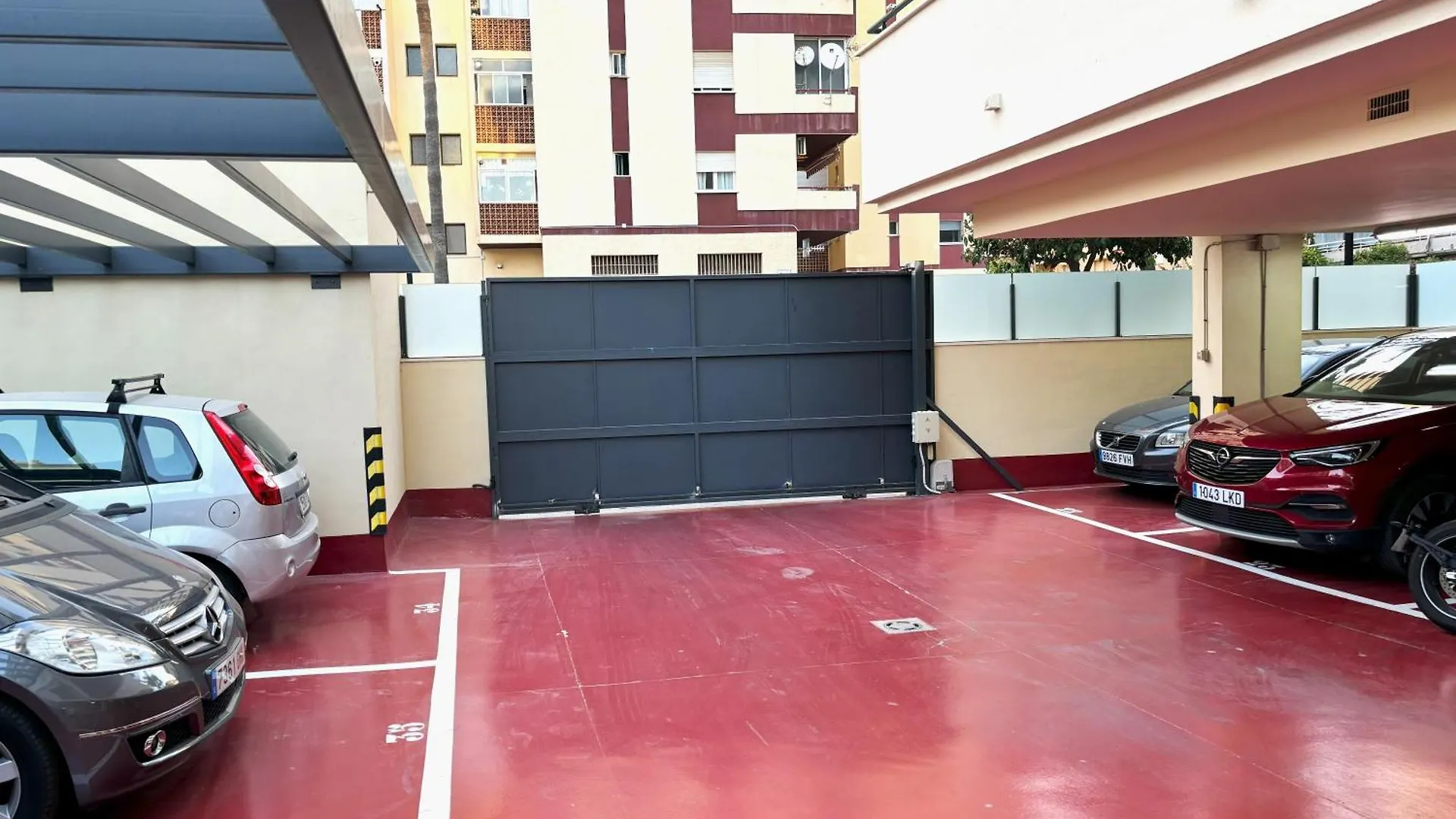 Διαμέρισμα Evans Realty Bf Parking & Piscina & Terraza Fuengirola Ισπανία